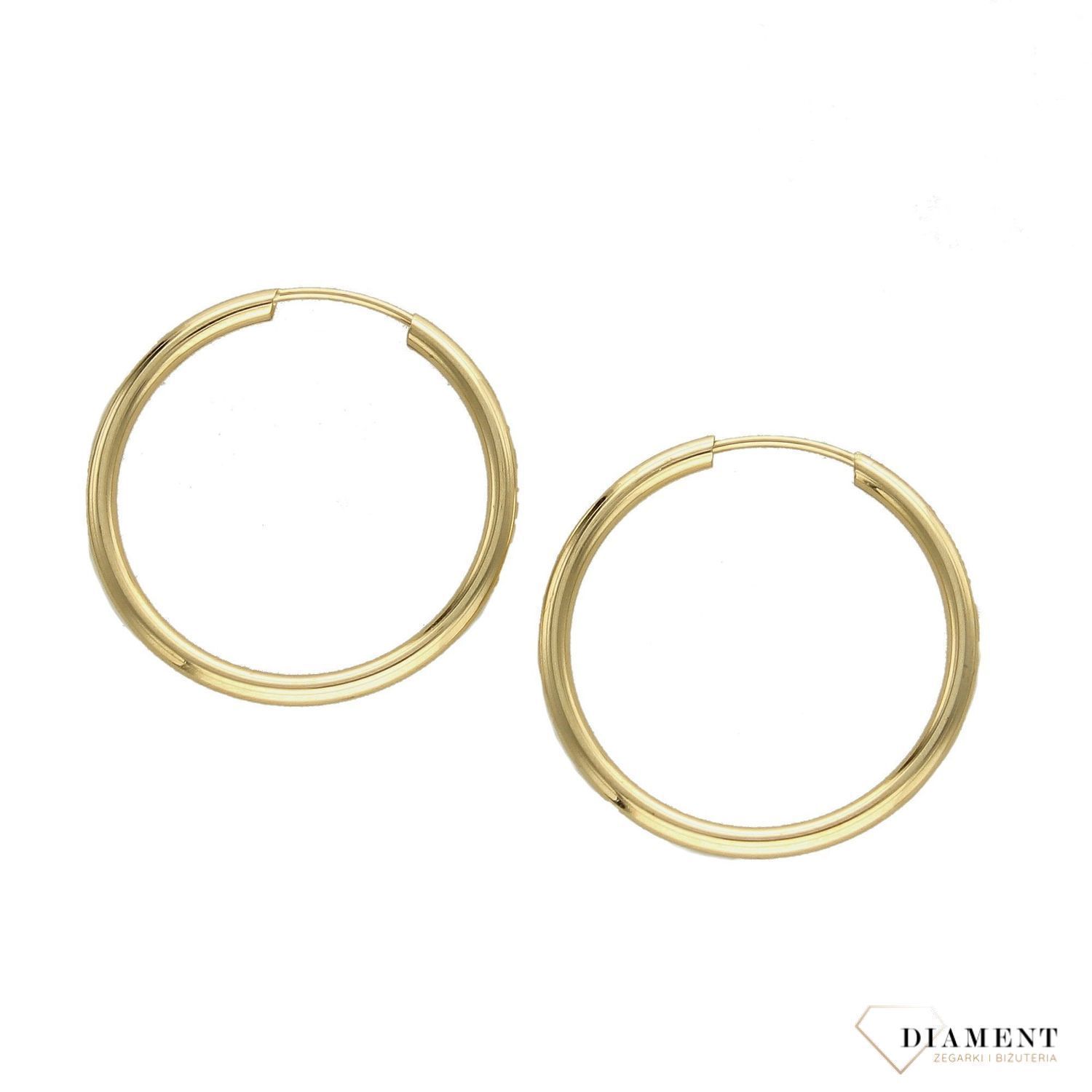 Złote kolczyki koła 333 2 cm gładkie. Złote kolczyki koła 333 z zapięciem na sztyft 2,2 cm✓ Kolczyki złote w Sklepie z Biżuterią  (1).jpg